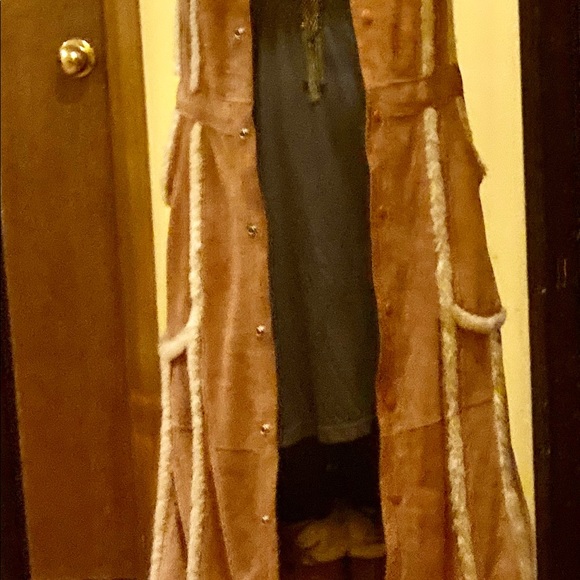 Vintage long leather snap button vest - Picture 5 of 9